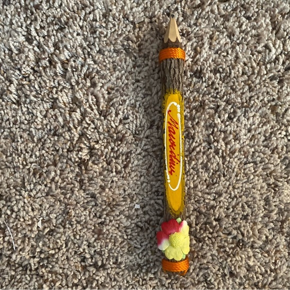 MAURITIUS SOUVENIR PENCIL - Picture 15 of 15